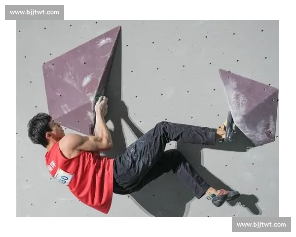 攀岩联赛眉山站：难度决赛巅峰对决，谭有恬朱成彬登顶