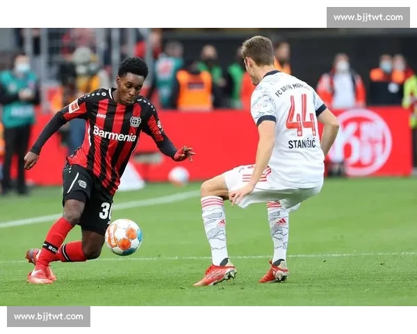 不来梅主场迎战多特蒙德德甲焦点对决走势前瞻攻防博弈与胜负悬念解析 不来梅主场迎战多特蒙德德甲焦点对决走势前瞻攻防博弈与胜负悬念解析