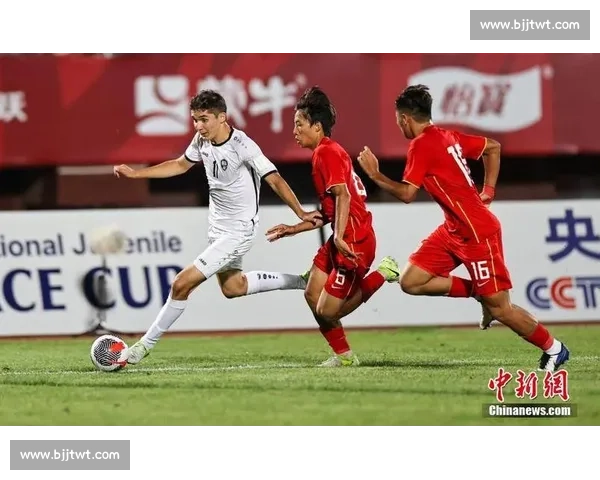 中国对阵乌兹别克斯坦全场回放解析精彩瞬间盘点战术博弈与关键进球复盘 中国对阵乌兹别克斯坦全场回放解析精彩瞬间盘点战术博弈与关键进球复盘